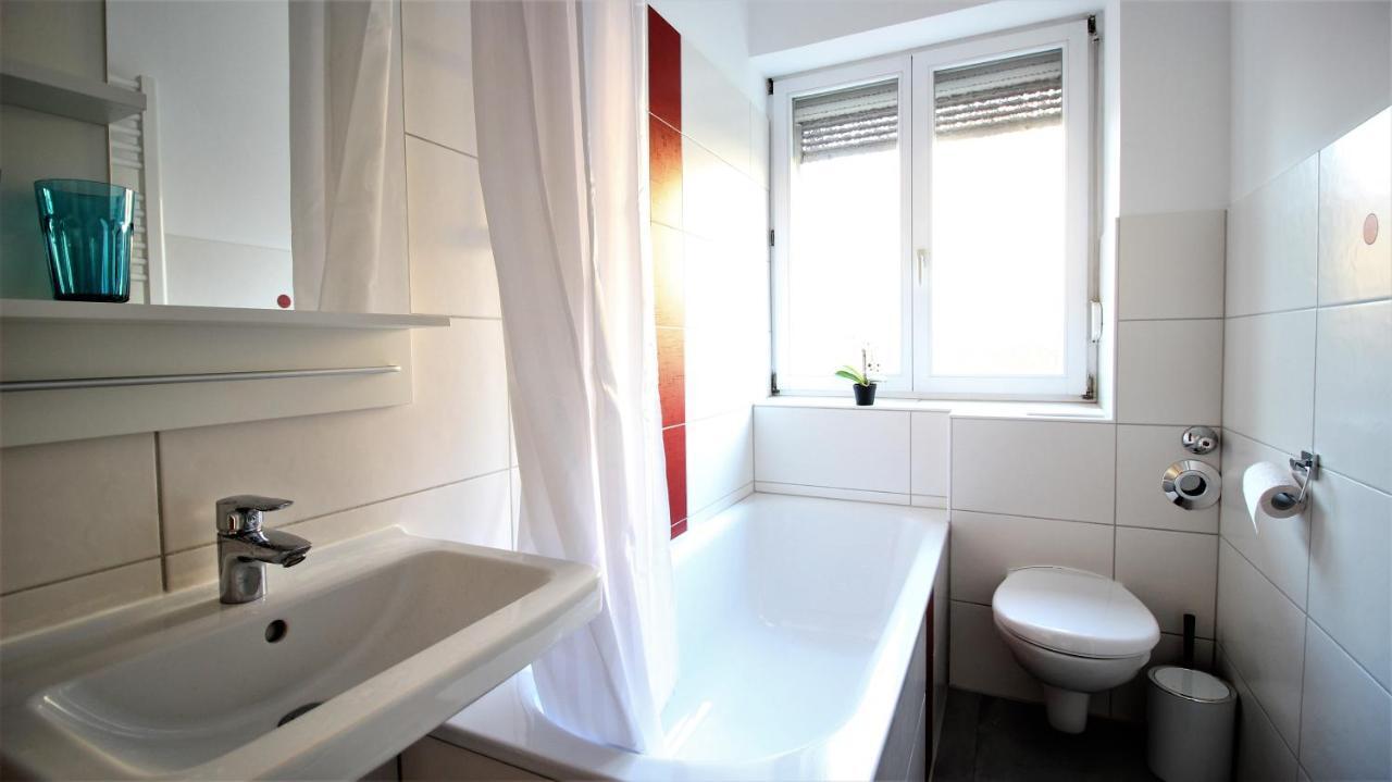 Light-Flooded City Apartment With Balcony And Garden Würzburg Dış mekan fotoğraf